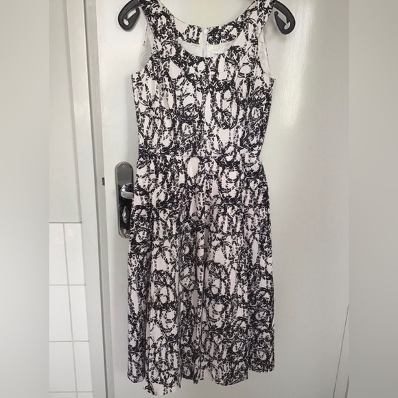 Calvin Klein Dress Black White 4 New w/Belt - Picture 1 of 5
